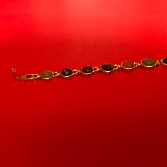 Ladies Gold Tone Multi Colored Gemstone Bracelet 7.5 Inches Unbranded - Picture 7 of 16